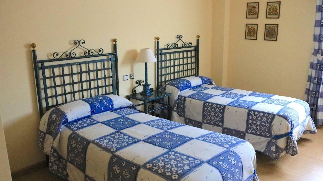 Hotel Miralba Alba de los Cardaños Buitenkant foto